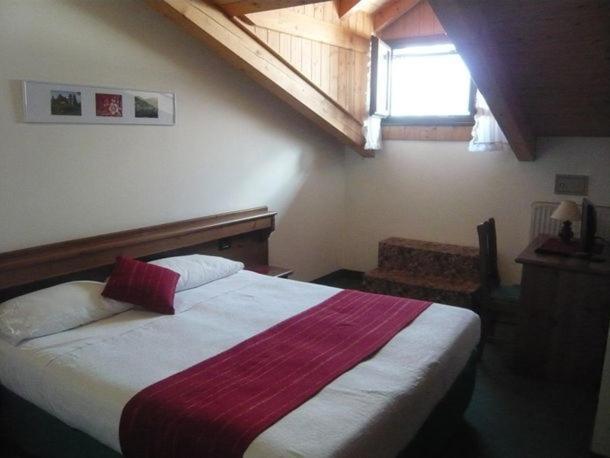 Cadria Nature & Bike Hotel Lenzumo di Concei Δωμάτιο φωτογραφία